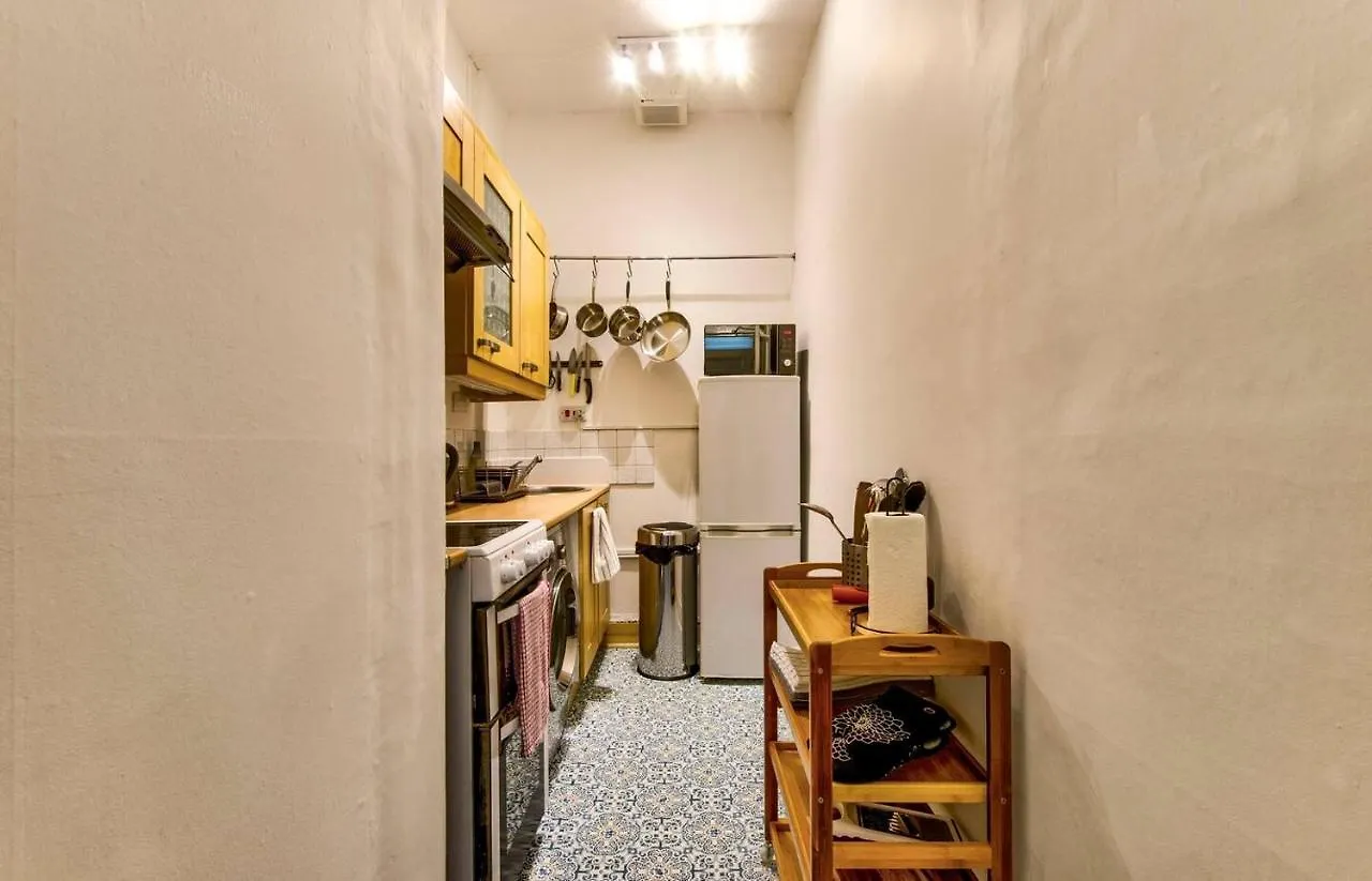 Entire Period Flat By City Centre Edynburg Apartament