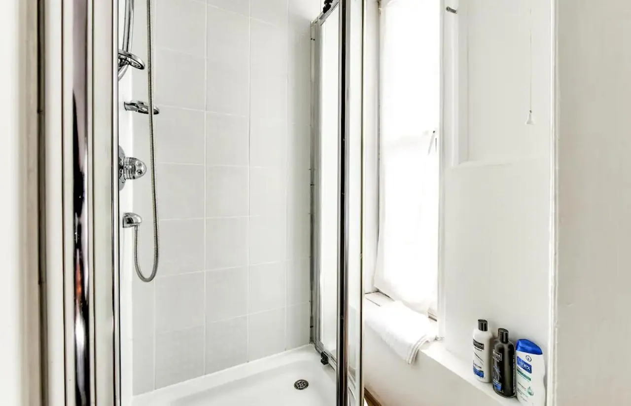 Entire Period Flat By City Centre Edinburgh 0*,  Storbritannien
